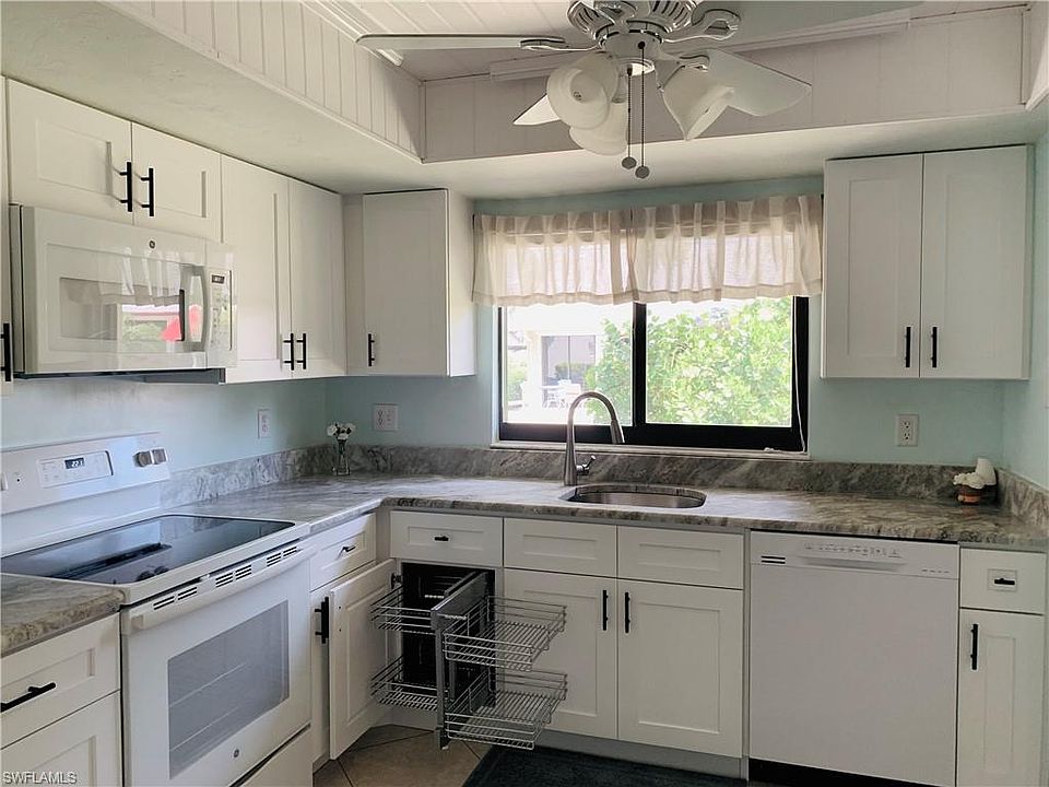 1st image of 16785 Coriander Ln