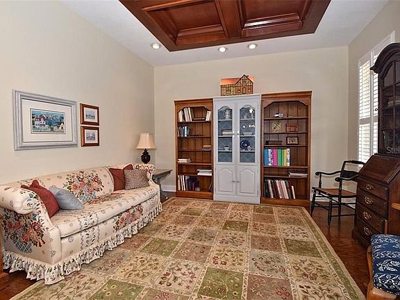 5th image of 418 Park Lake Dr