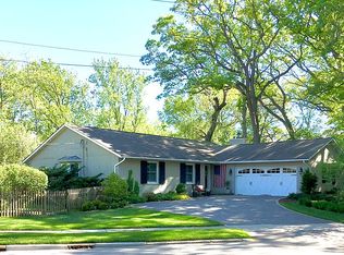 305 W Washington Ave, Lake Bluff, IL 60044