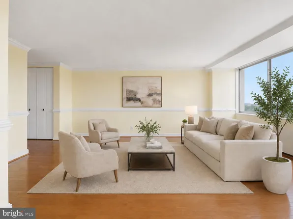 301 N Beauregard St APT 1216, Alexandria, VA 22312
