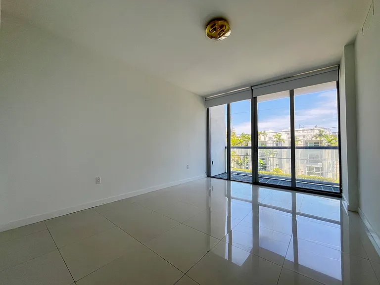 9940 W Bay Harbor Dr #3BN — Photo 8