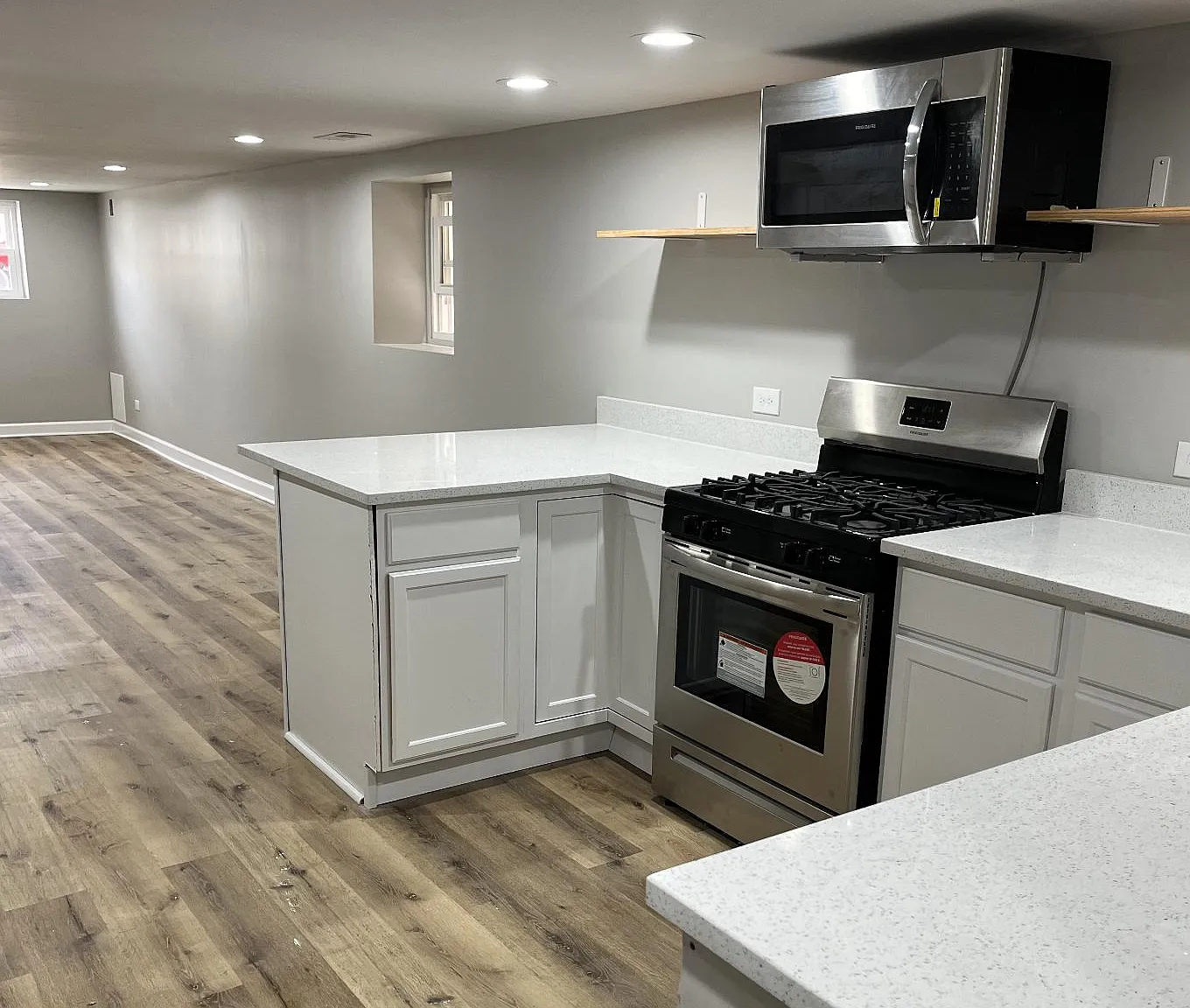 2 bed, $1,800 — Photo 2
