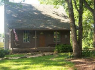 3908 Price Rd, Gainesville, GA 30506