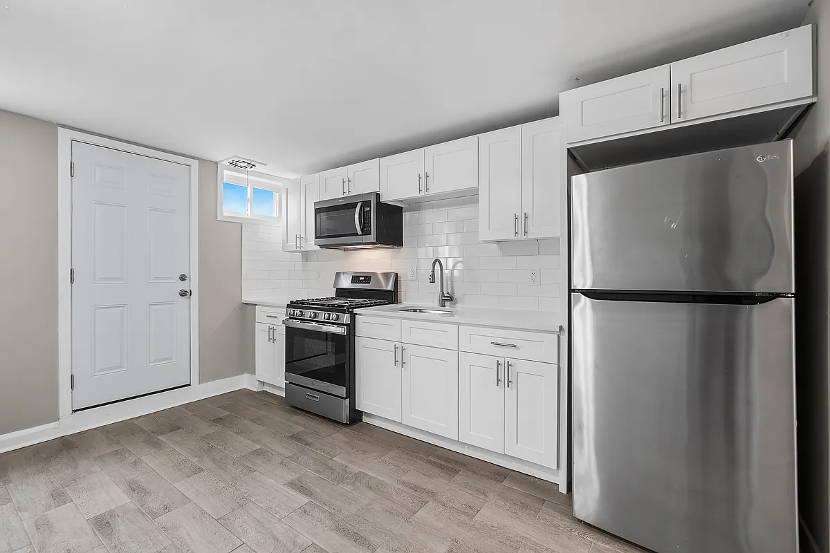 Building Photo - 4100 Erdman Ave #1