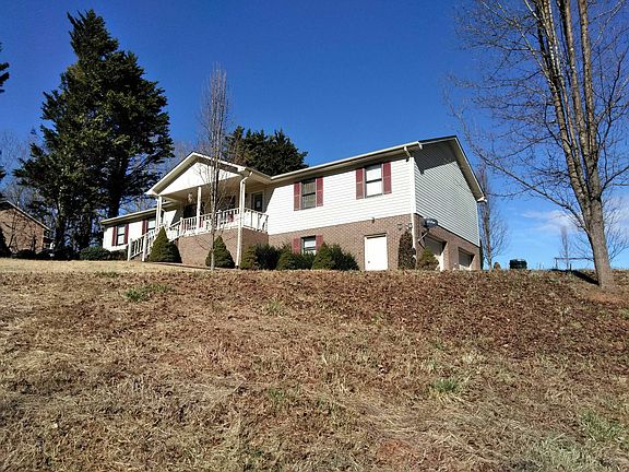 3rd image of 310 Meadowview Ln