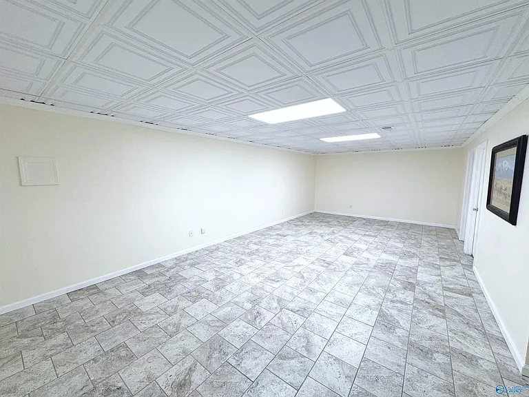 1319 Chesterfield Rd SE — Photo 33