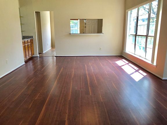 2nd image of 629 Beatty Dr