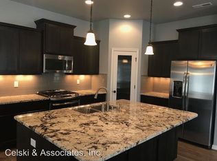 8801 W Rio Grande Ave, Kennewick, WA 99336