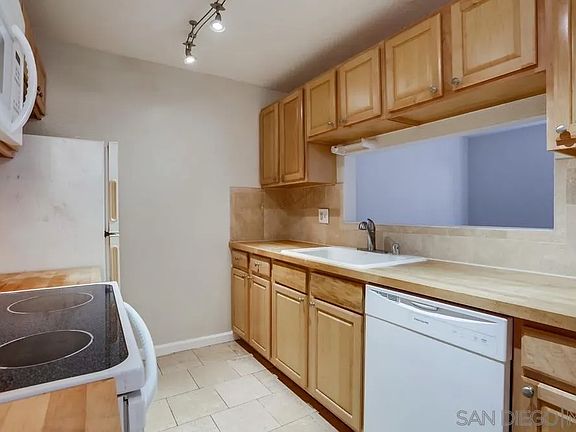 2nd image of 4040 49th St APT 3