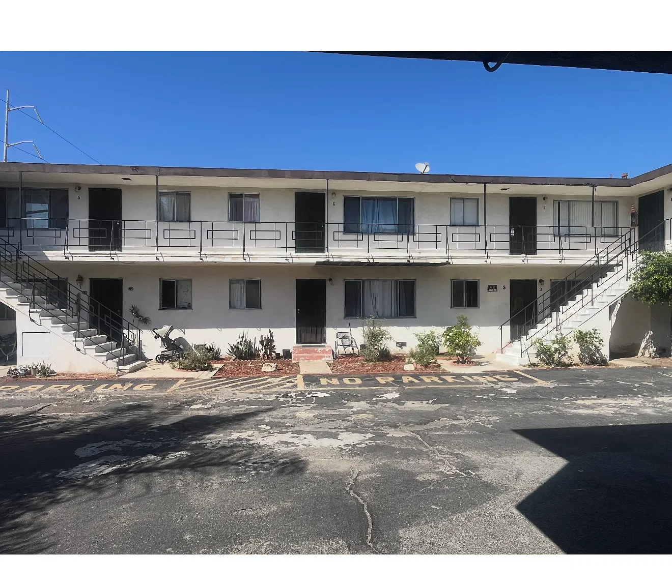 1 bed, 700 sqft, $1,695 — Photo 2