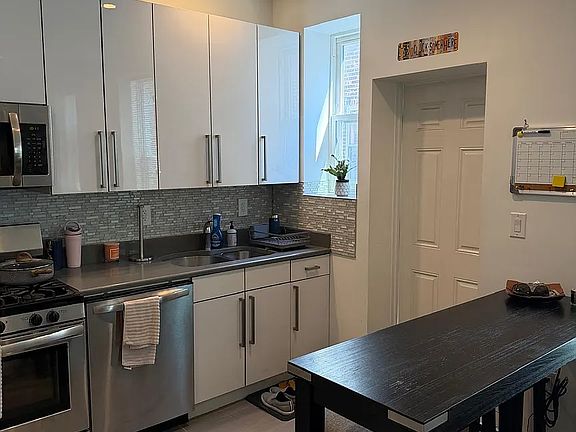 3rd image of 23-44 28th St #1