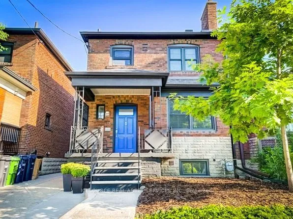 176 Pendrith St, Toronto, ON M6G 1S2