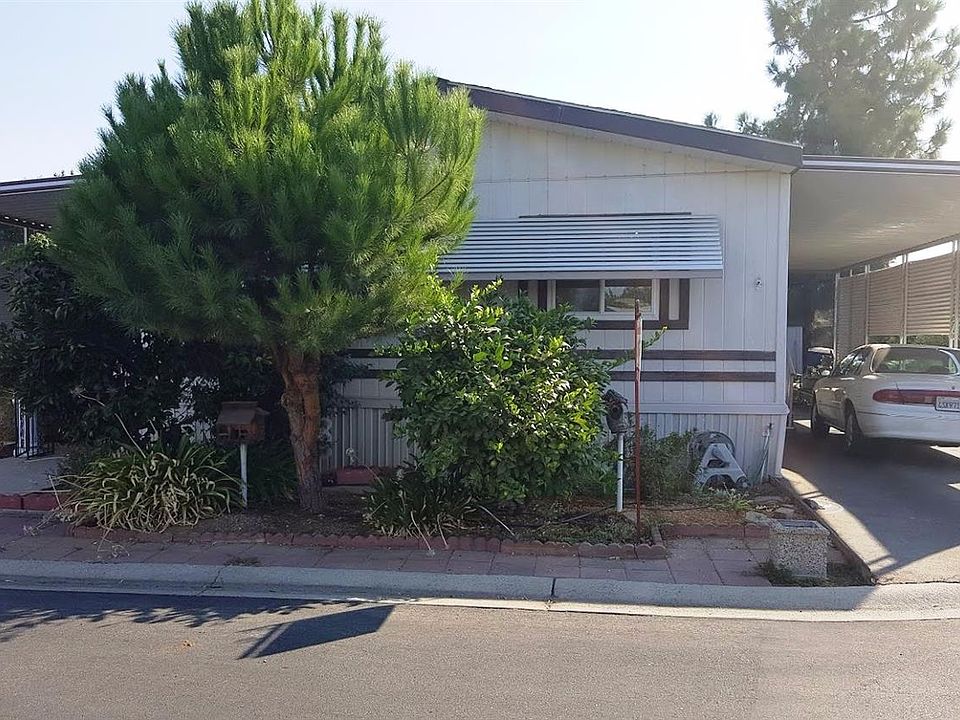1st image of 2706 W Ashlan Ave Space 221