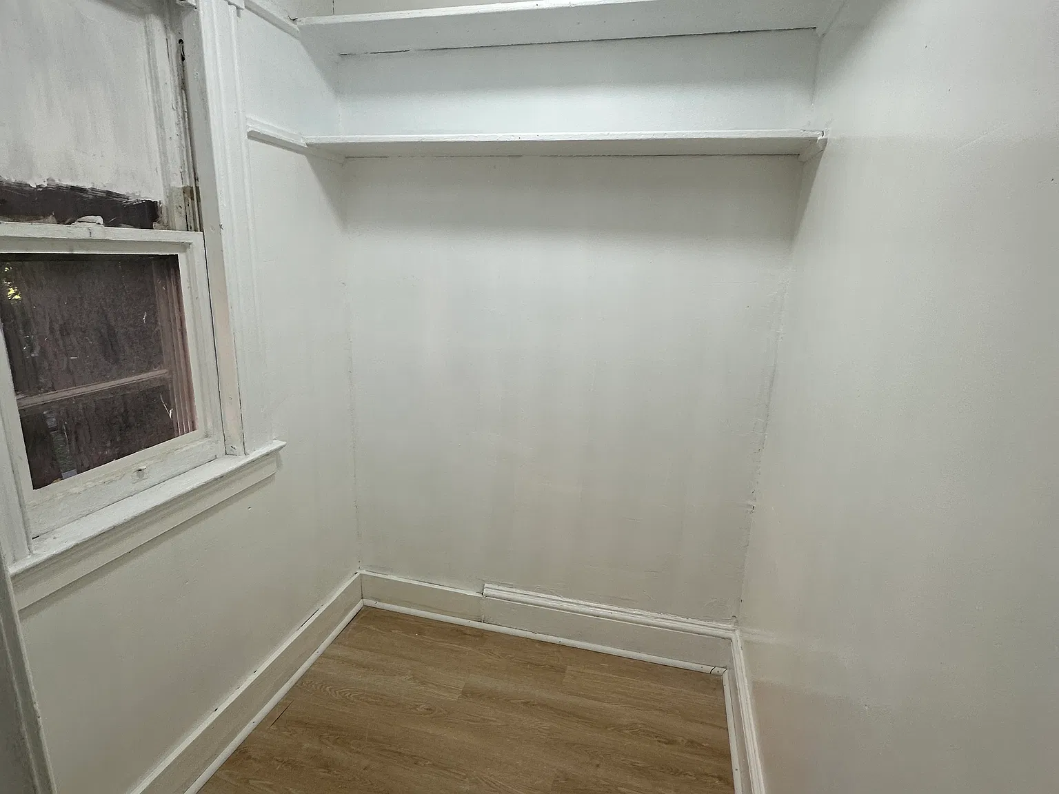 16 Hillside Ave — Photo 3