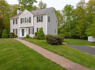 18 Davis Farm Rd, Clinton, CT 06413