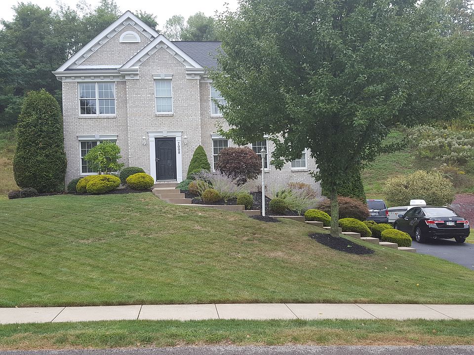 4 Bed 2.5 Bath Colonial
