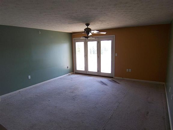 2nd image of Lillian Ln