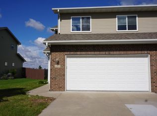 237 S Park Ridge Rd, North Liberty, IA 52317