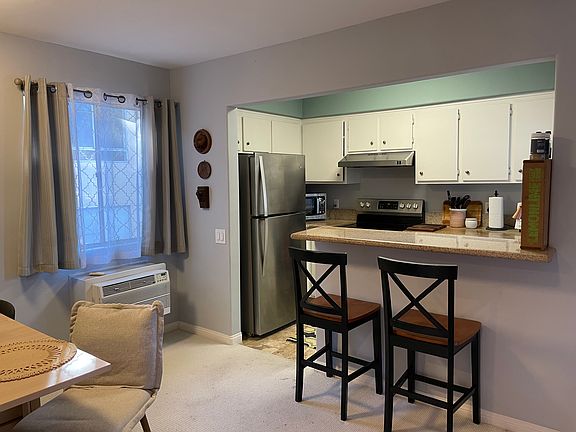 3rd image of 7952 Mission Center Ct Unit C