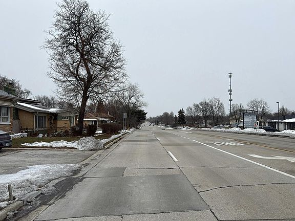 4th image of 3114 175th St