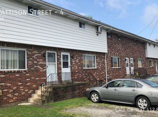 202 Pattison St APT 4, Evans City, PA 16033