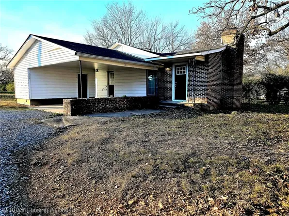 121 Church St, Charleston, AR 72933