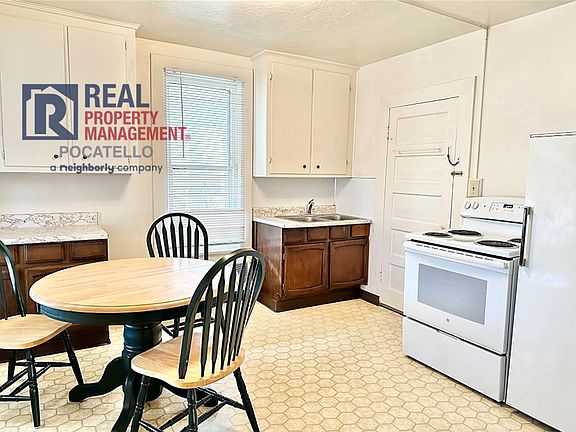 4th image of 1153 S 4th Ave #1