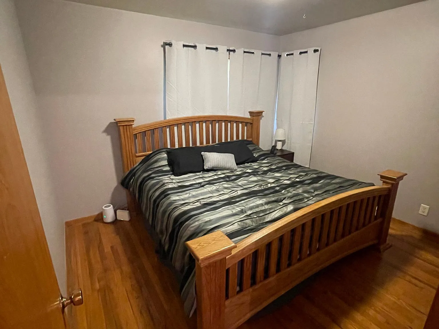 4220 Franklin Ave — Photo 3