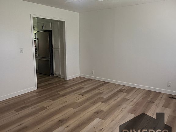 2nd image of 218 Madison Ave