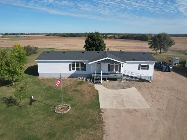 1582 County Road 6 NW, Annandale, MN 55302