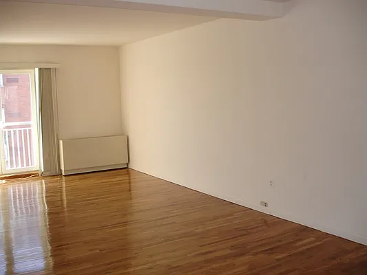 Rented by Bahar Management | media 23