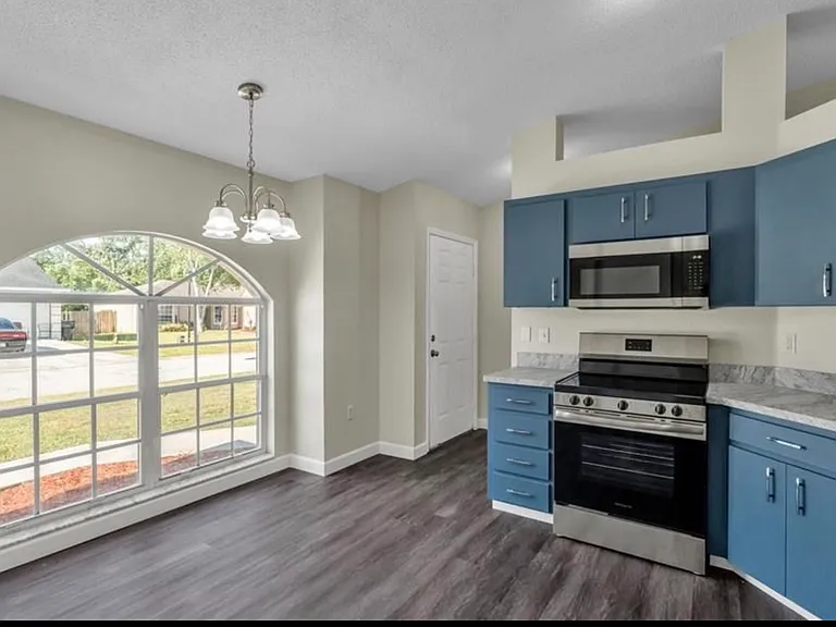 6714 Shepherd Oaks St — Photo 10