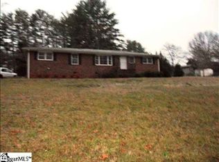 534 Valley Creek Dr, Greer, SC 29651