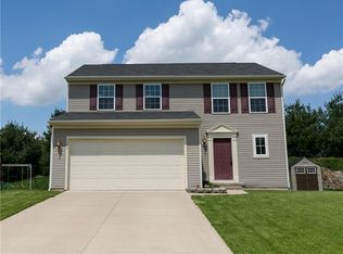 1349 Royal Fern Dr, Akron, OH 44312