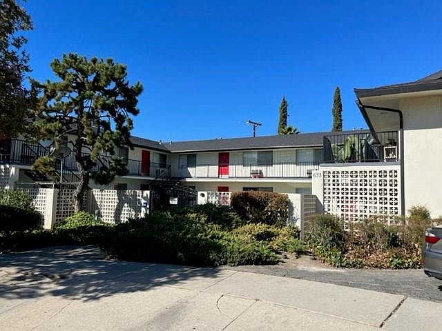 1st image of 633 Marion Pl #1