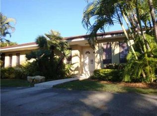 13305 SW 58th Ct, Pinecrest, FL 33156