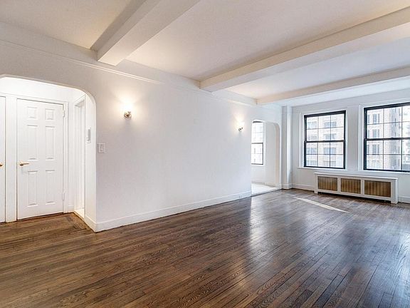 4th image of 15 Park Ave APT 7A