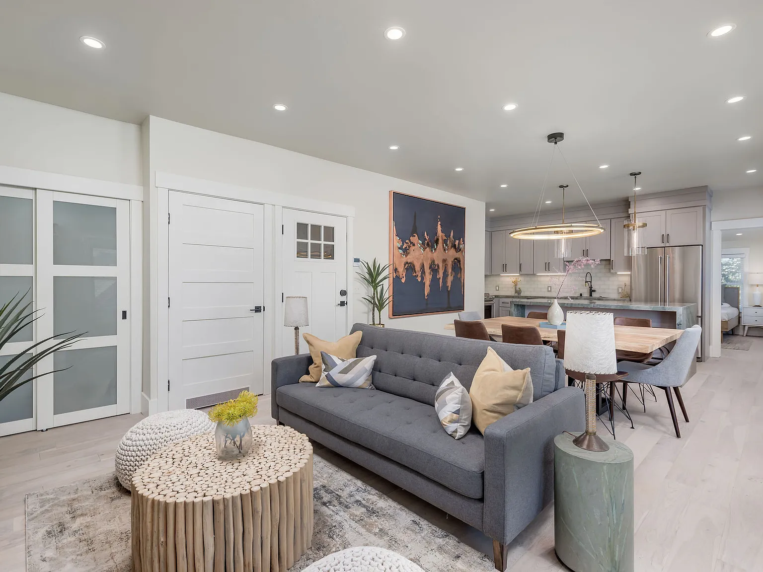 2 bed, 1055 sqft, $3,790 — Photo 1