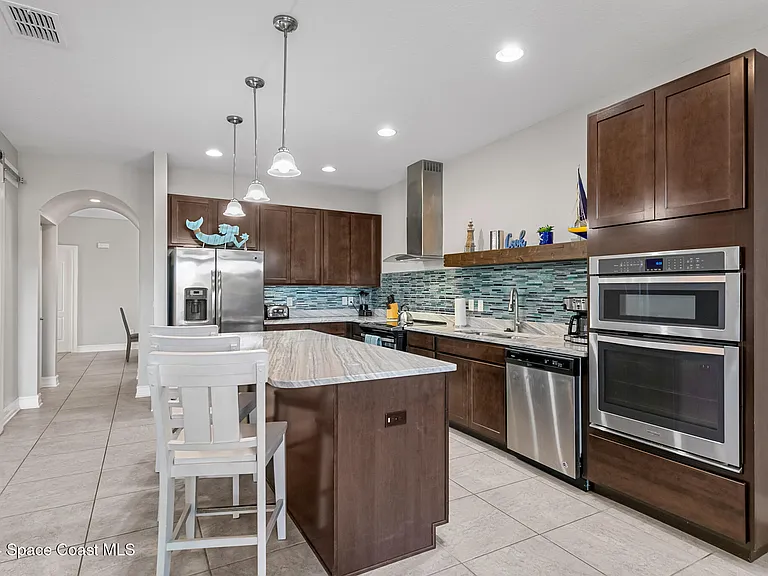 144 Mediterranean Way — Photo 41
