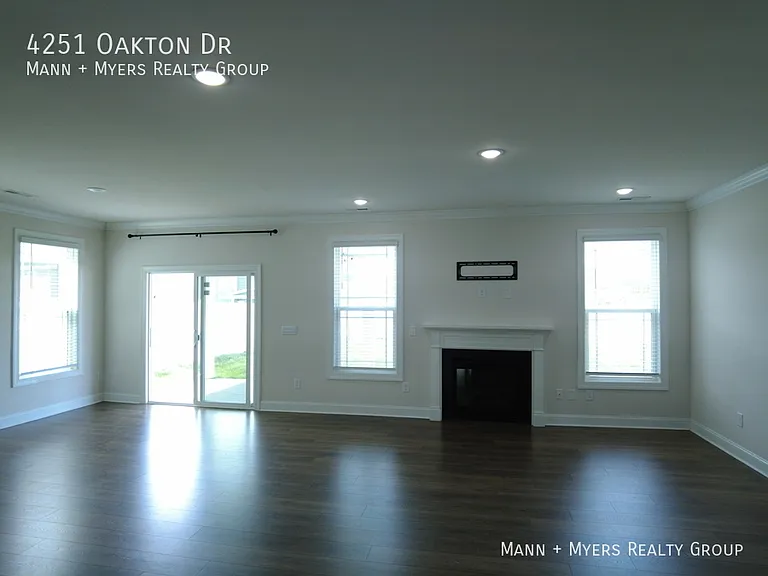 4251 Oakton Dr — Photo 12