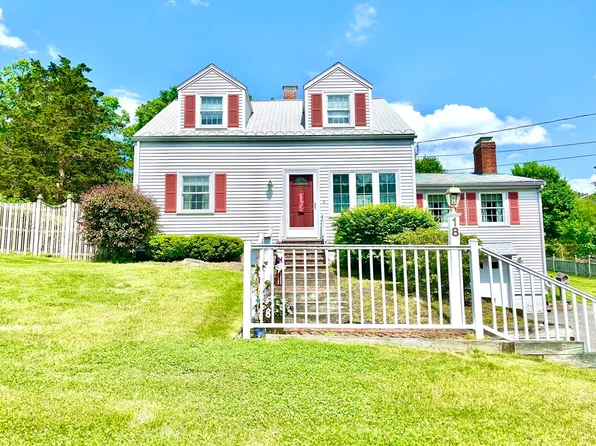 18 Sylvan St, Groveland, MA 01834