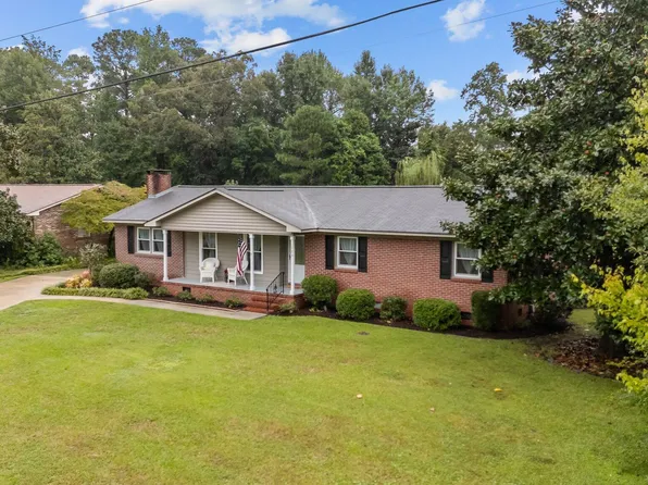 123 Paradise Circle, Havelock, NC 28532