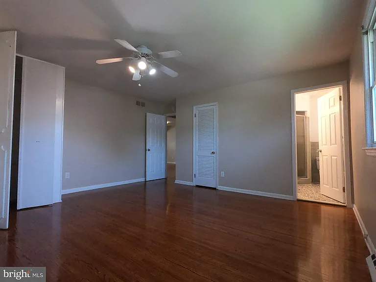 436 S Suffolk Dr — Photo 34