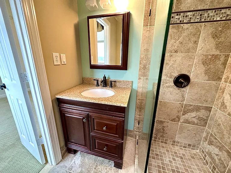14051 Queens Harbor Rd — Photo 26