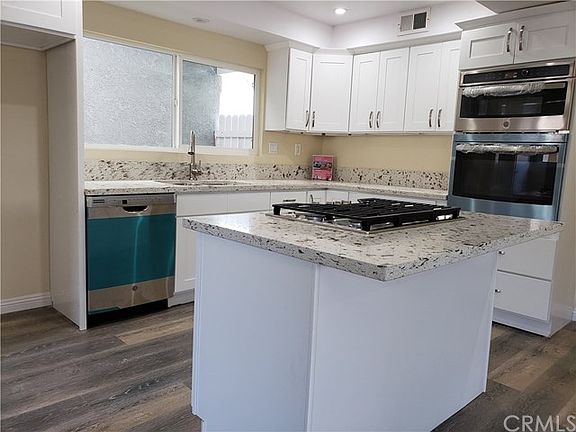 4th image of 1006 E Rosewood Ave