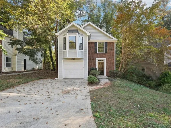 5105 Leland Dr, Stone Mountain, GA 30083