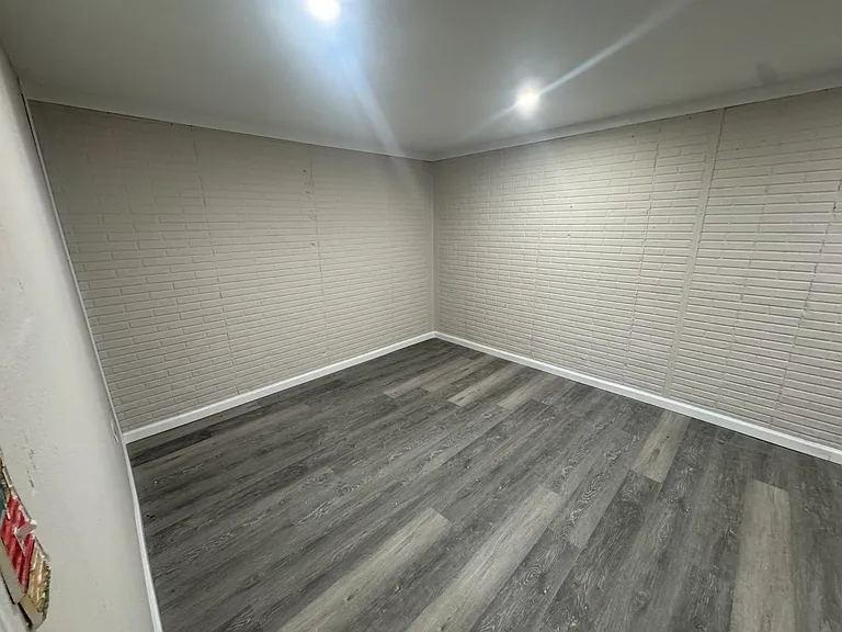 652 Glynlee Ct — Photo 16