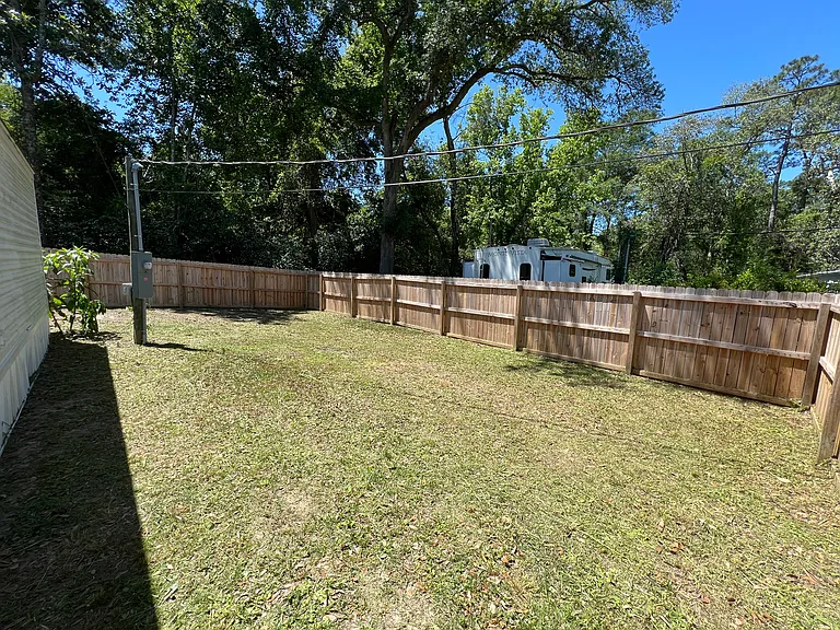 201 Rocky Ave — Photo 46