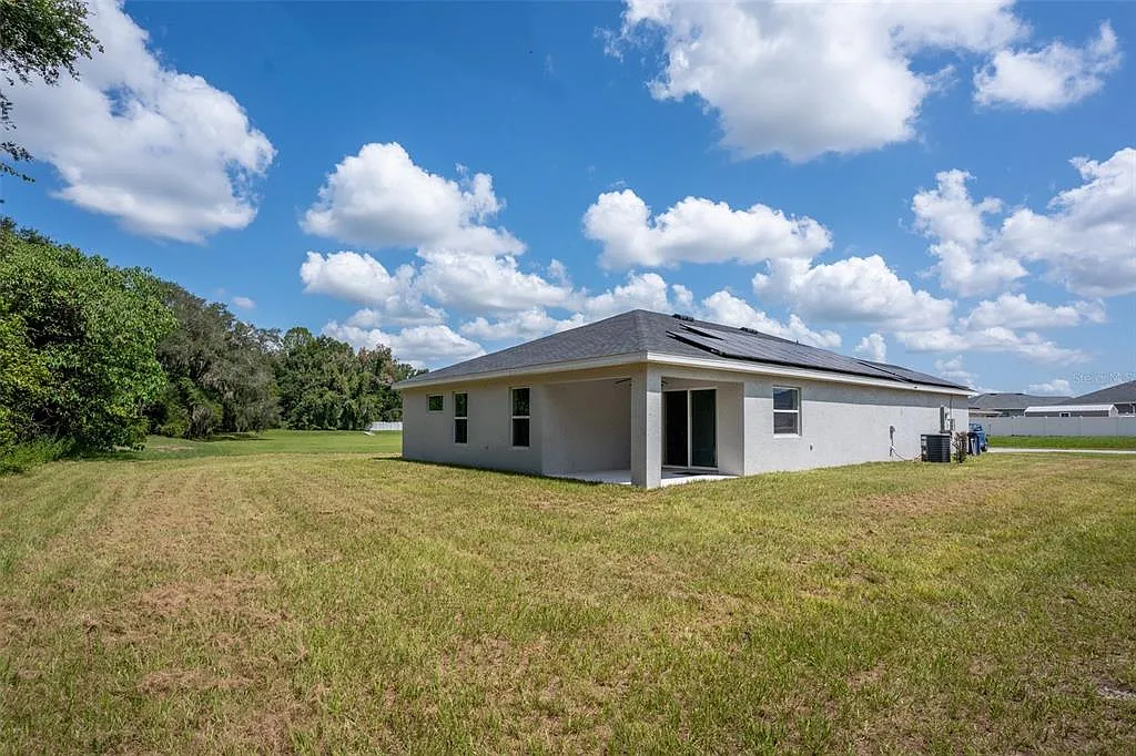 4 bed, 2.0 bath, 1545 sqft, $2,100 — Photo 2