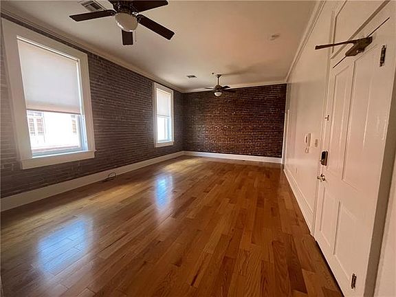 2nd image of 237 Dauphine St Unit 7